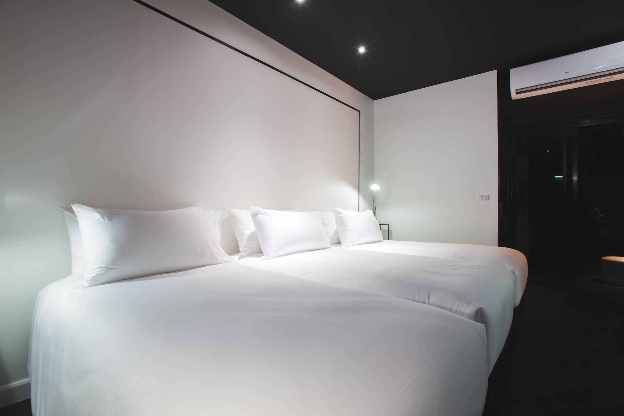 Blu Monkey Hub&hotel - Sha Extra Hotel