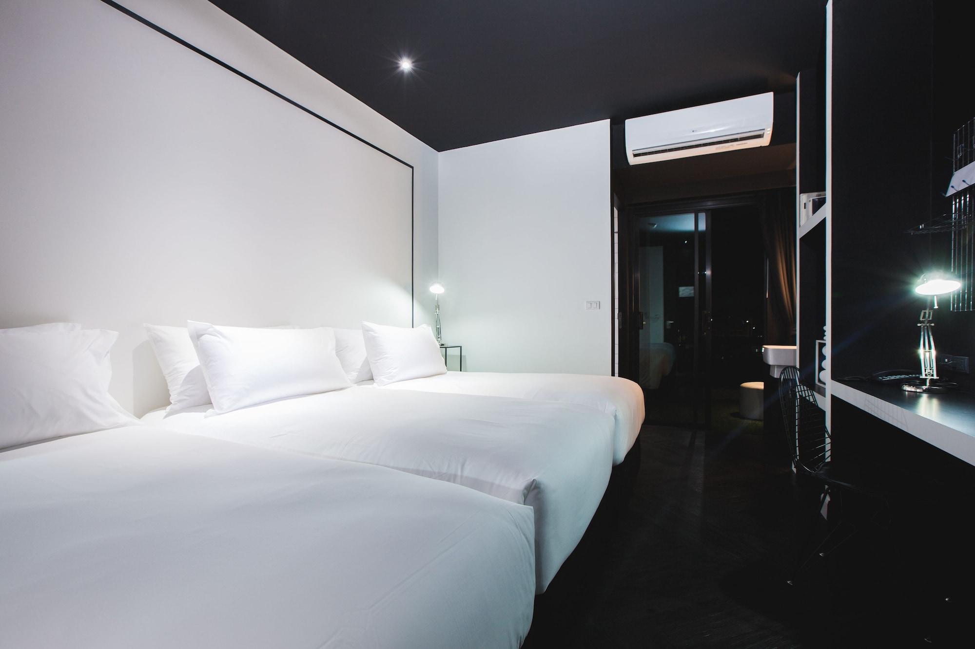 Hotel Blu Monkey Hub&hotel - Sha Extra 4*