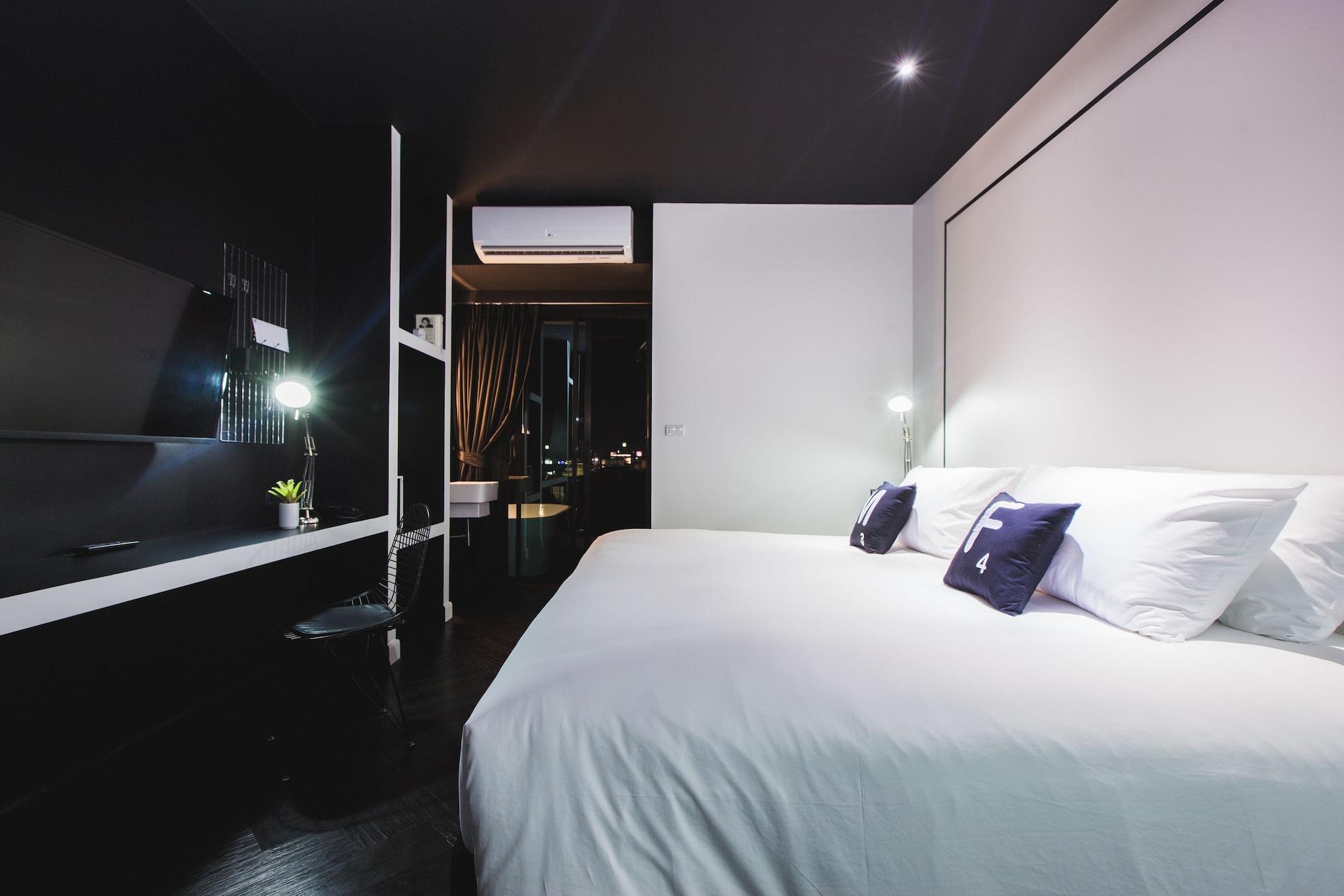 Blu Monkey Hub&hotel - Sha Extra